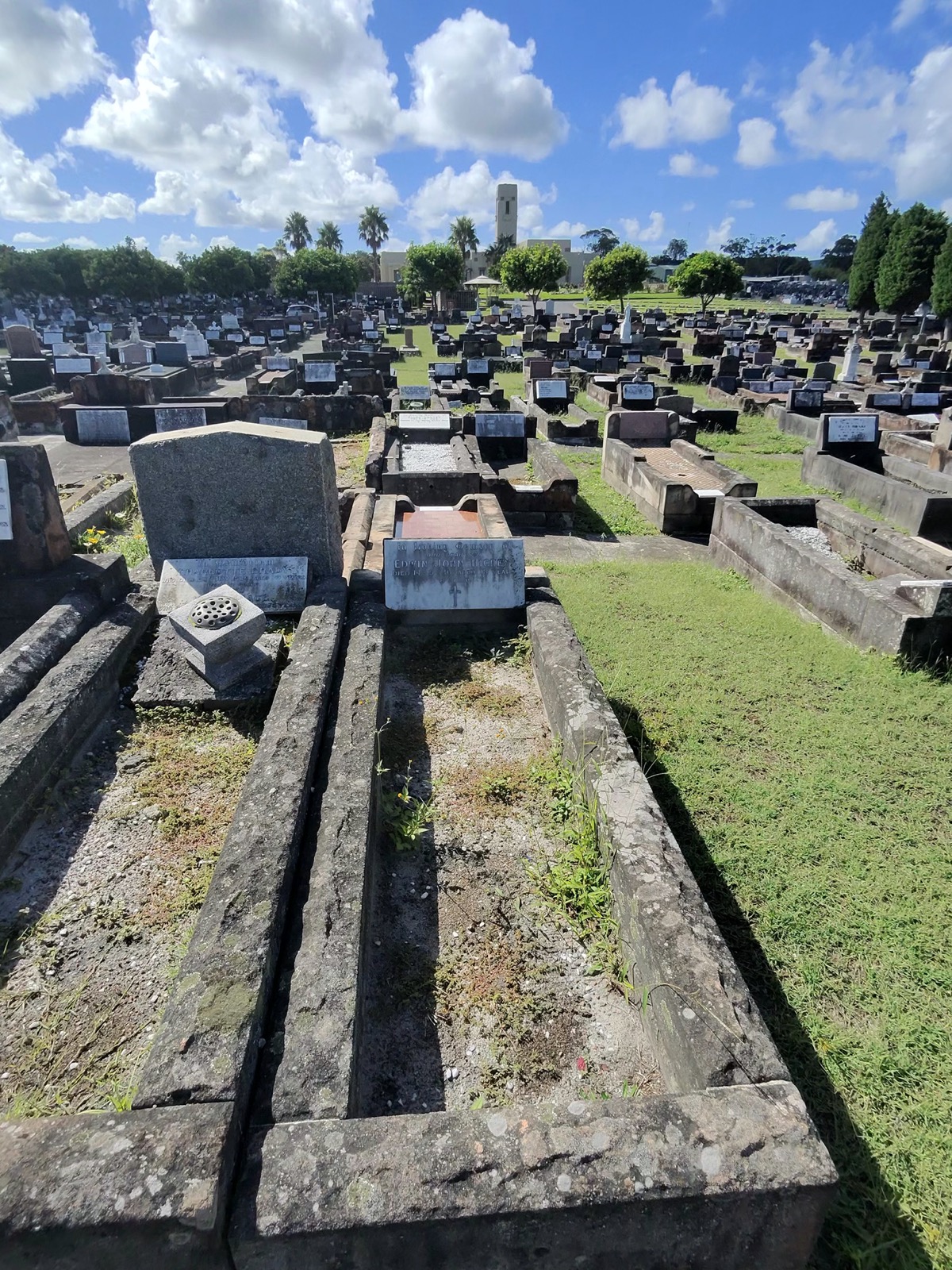 Grave of Edwin John Hickey