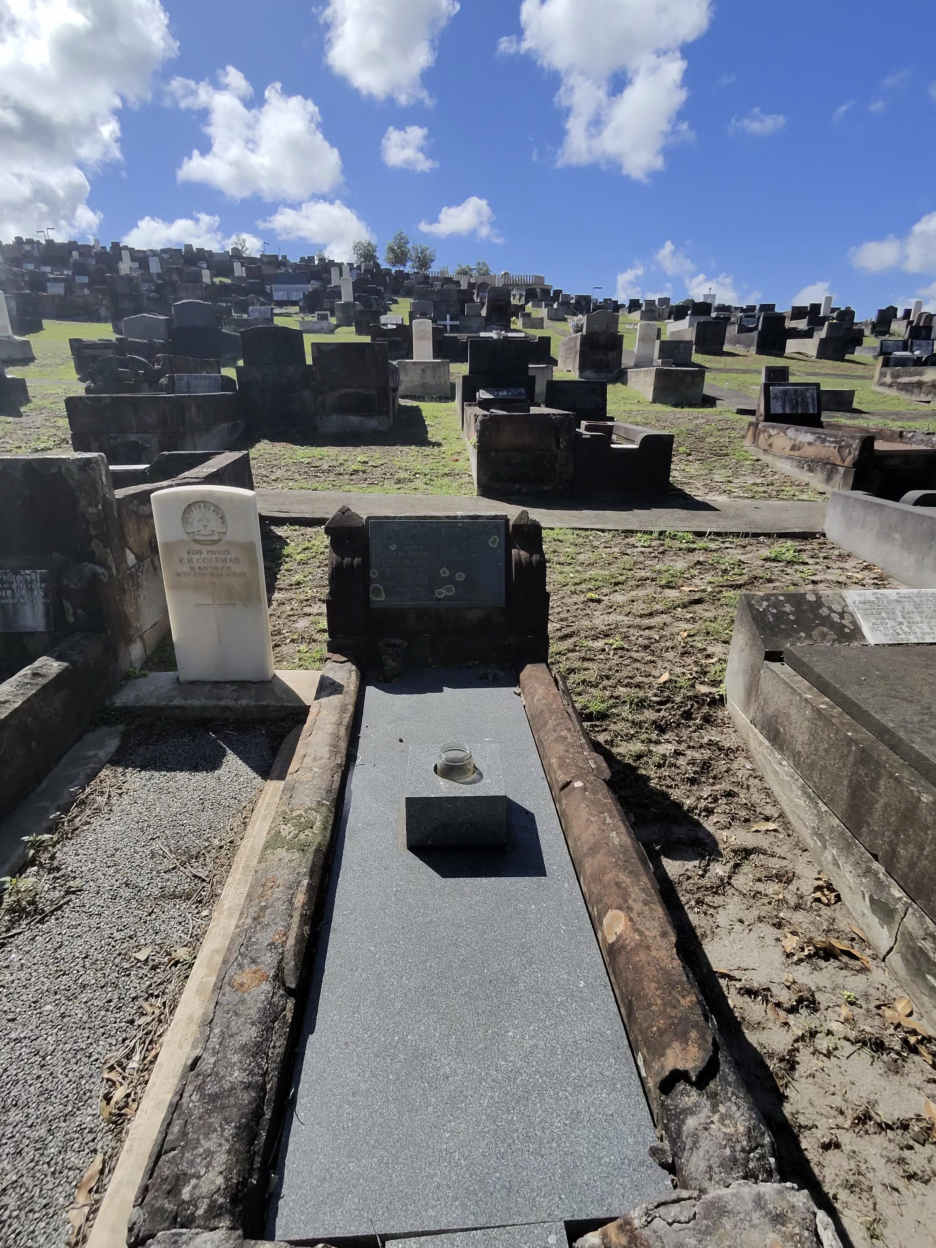 Grave of Joan Norma Ginn